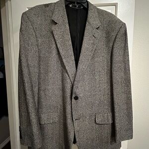 Men's Gray Herringbone Sport Coat - Classic Tailored Look
